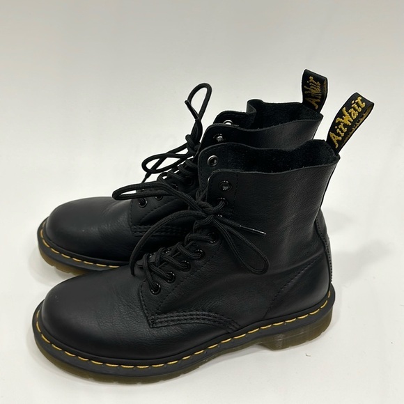 Dr. Martens Shoes - Dr.Martens 1460 Pascal Airwair black leather boots size 8